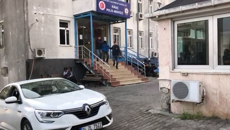 Esenyurt’ta 5 Kişiyi Silahla Yaralayan Saldırgan Adliyeye Sevk Edildi