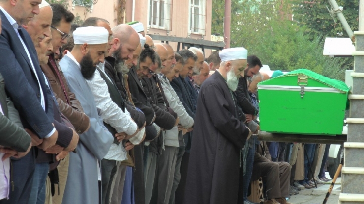 Cinayete Kurban Giden Taksi Şoförü Son Yolculuğuna Uğurlandı