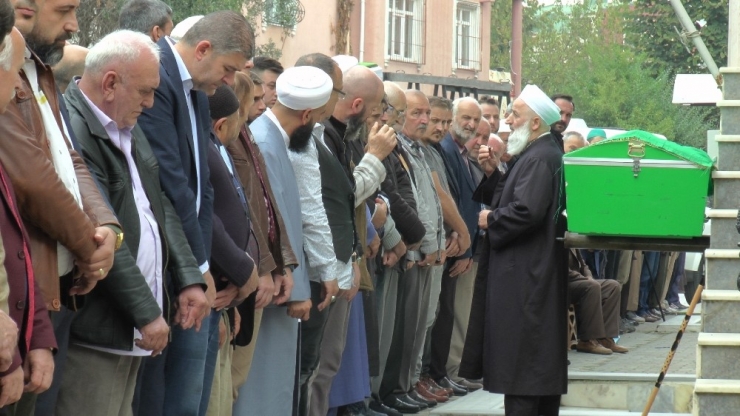 Cinayete Kurban Giden Taksi Şoförü Son Yolculuğuna Uğurlandı