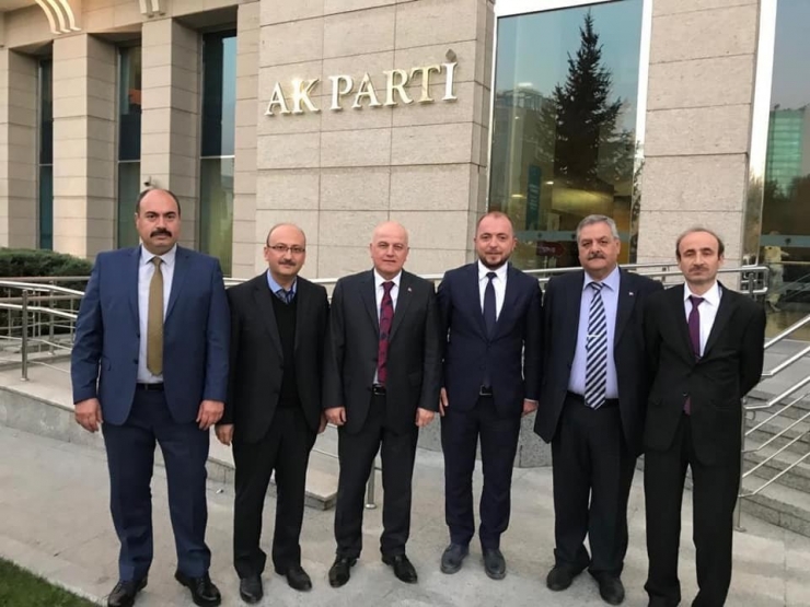 İl Başkanı Karabıyık, Görev Yapmış İl Başkanları Toplantısına Katıldı