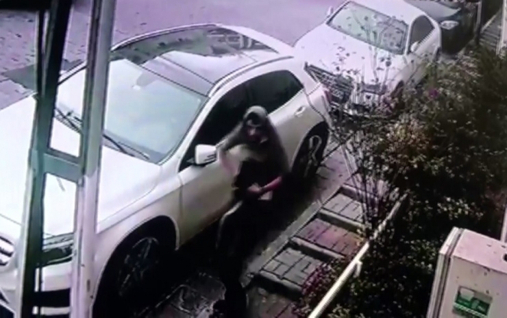 İstanbul’da “Örümcek” Hırsız Ev Sahibine Yakalanınca Camdan Atladı