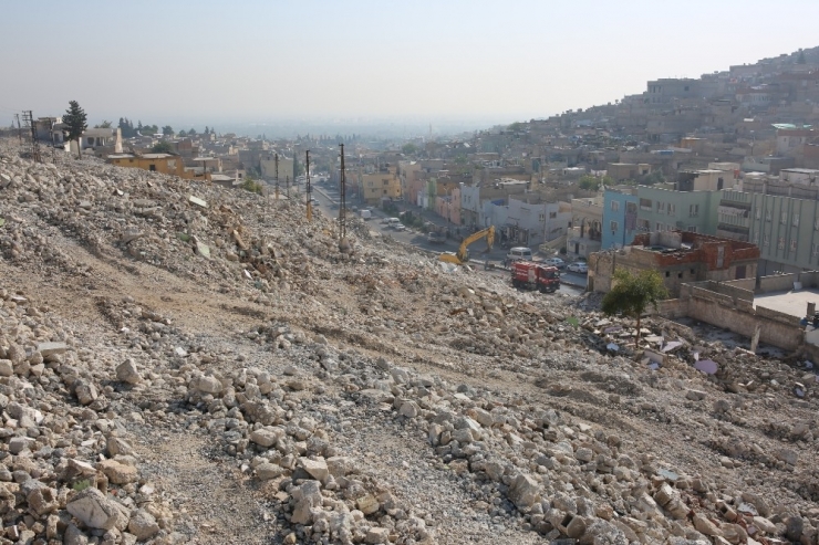 Kale Eteği’nde Yıkım Çalışmaları Sona Gelindi