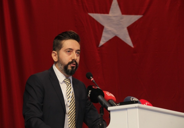 Mke Ankaragücü Olağanüstü Genel Kurulu’nda Arbede