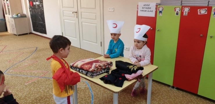 Kızılay Haftası’nda Miniklerden Anlamlı Etkinlik