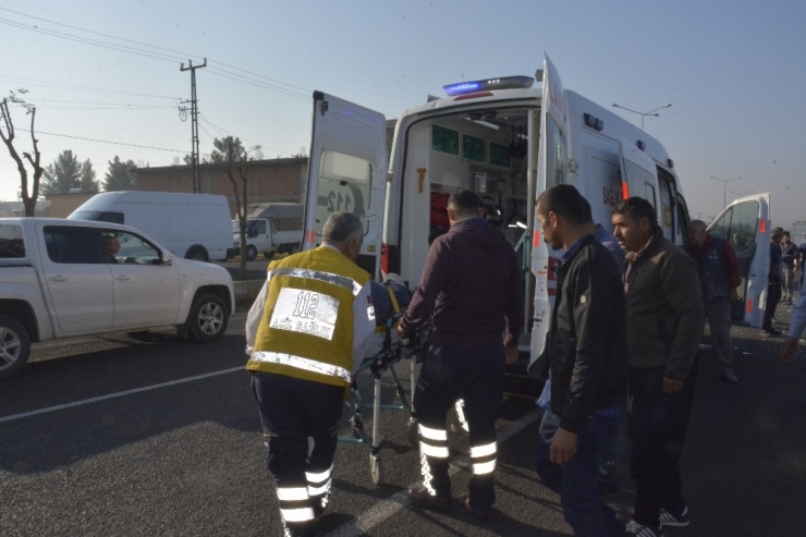 Siverek’te Pikabın Çarptığı Simitçi Ağır Yaralandı