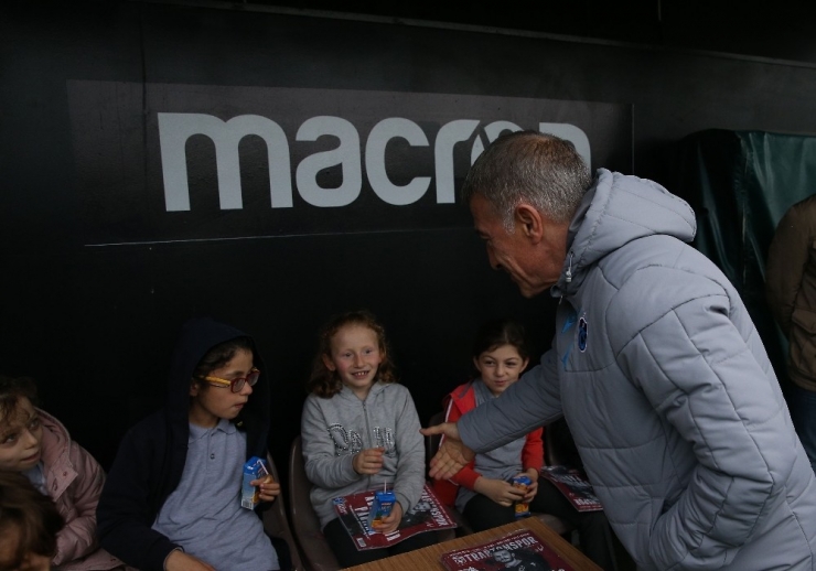 “Uzak Köylerde Yaşayan Çocukları” Trabzonspor Misafir Etti