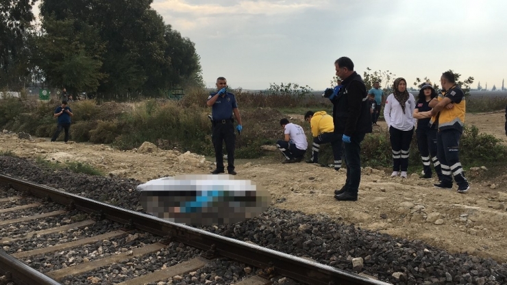 Yürüyüş Yapan Kadının Hemzemin Geçitte Feci Ölümü