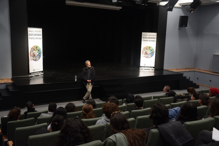 Festival Söyleşileri "Türk Tiyatrosunda Estetik Ve İdeoloji" İle Devam Etti