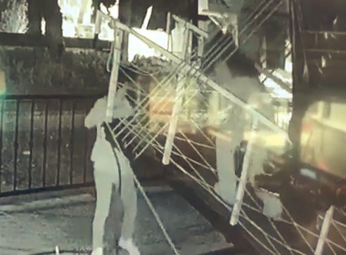 Portatif Köprüden Girdikleri Tur Teknesinde Alkol İçip, Cipsleri Yiyip Gittiler