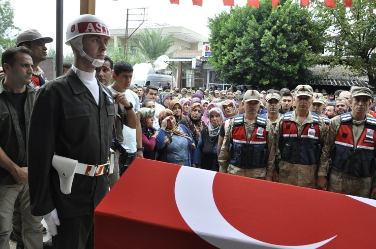 Şehit Veteriner Uzman Çavuş Son Yolculuğuna Uğurlandı