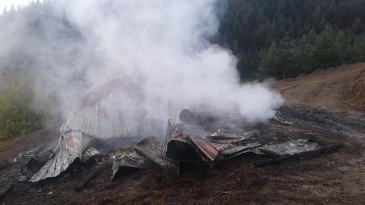 Çatalzeytin’de Ev Yangını