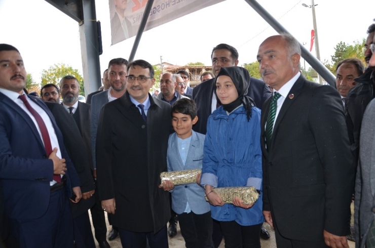 Bakan Dönmez’den Doğal Gaz Açıklaması