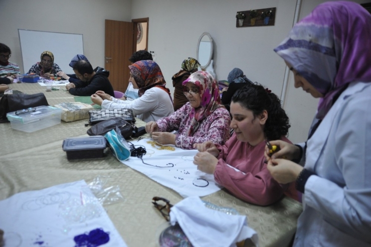 Engelli Vatandaşlar Hem Öğrenecek Hem De Para Kazanacak