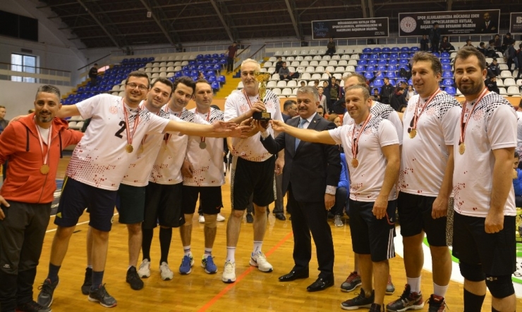 Öğretmenlerin Final Maçı Nefes Kesti