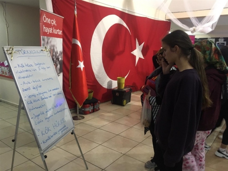Kyk’lı Öğrencilerden, Türk Kızılayı’nın Kök Hücre Bağışı Kampanyasına Destek