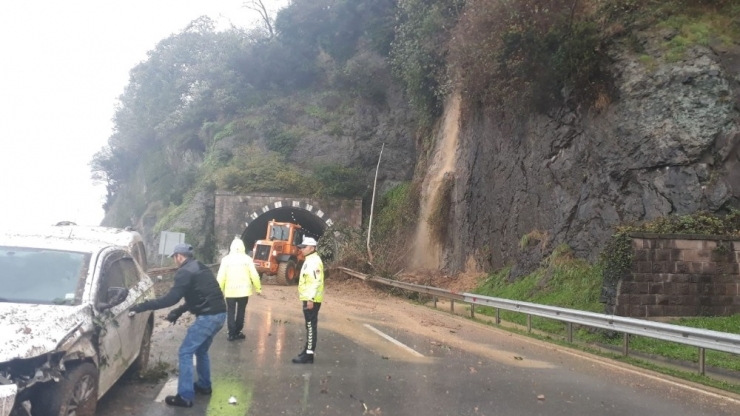 Giresun’da Heyelan Kazaya Neden Oldu: 3 Yaralı