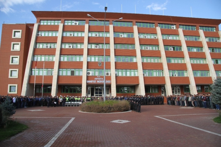 Isparta Emniyeti, Son 2 Ayda Hırsızlık Ve Dolandırıcılık Olaylarına Karışan 30 Şüpheliyi Yakaladı