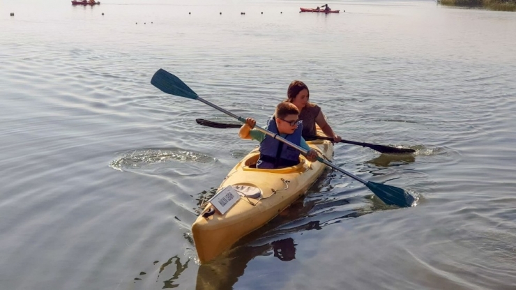 Engelleri Kanoyla Aşıyorlar