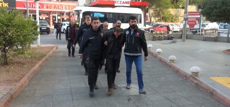 Kahramanmaraş Ve Gaziantep’te Uyuşturucu Operasyonu: 8 Gözaltı