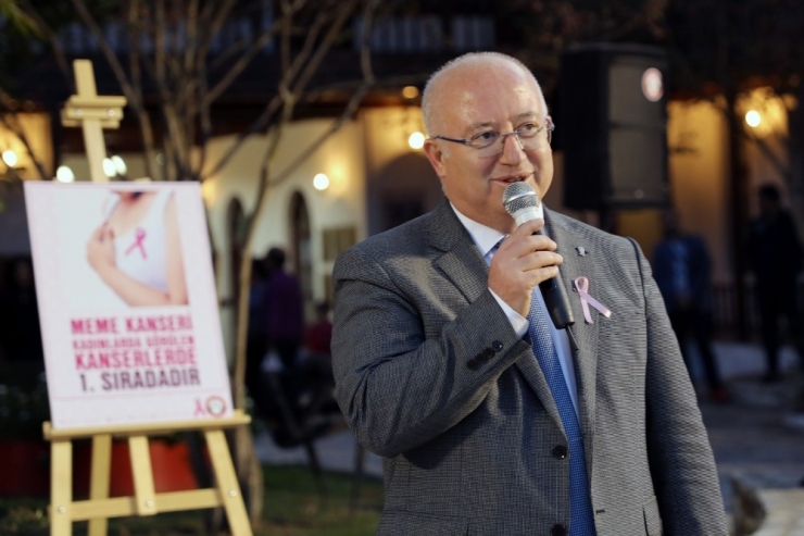 Meme Kanserine Zumba Yaparak Dikkat Çektiler