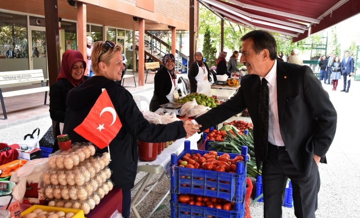 Kadın Üreticileri Emeği Tepebaşı’nda Kazanca Dönüşüyor