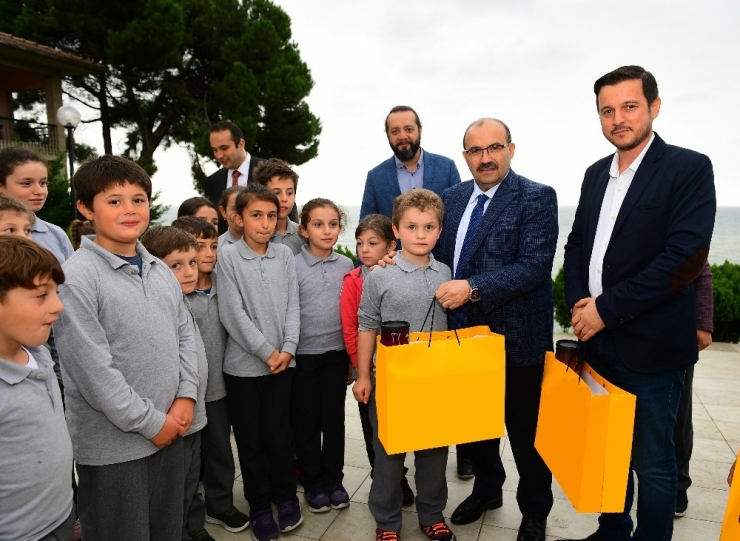 Şehir Merkezine Uzak İlçelerin Çocukları Spor Tesisleriyle Buluştu