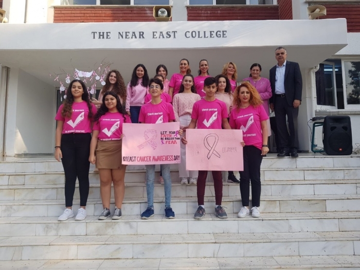 Meme Kanserine “Pembe Tişört” Farkındalığı