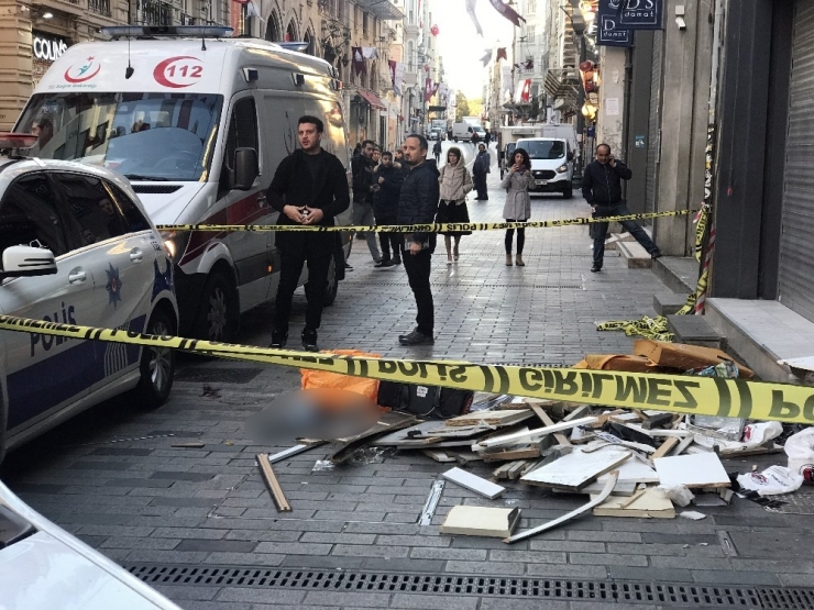İstiklal Caddesi’nde Feci Ölüm