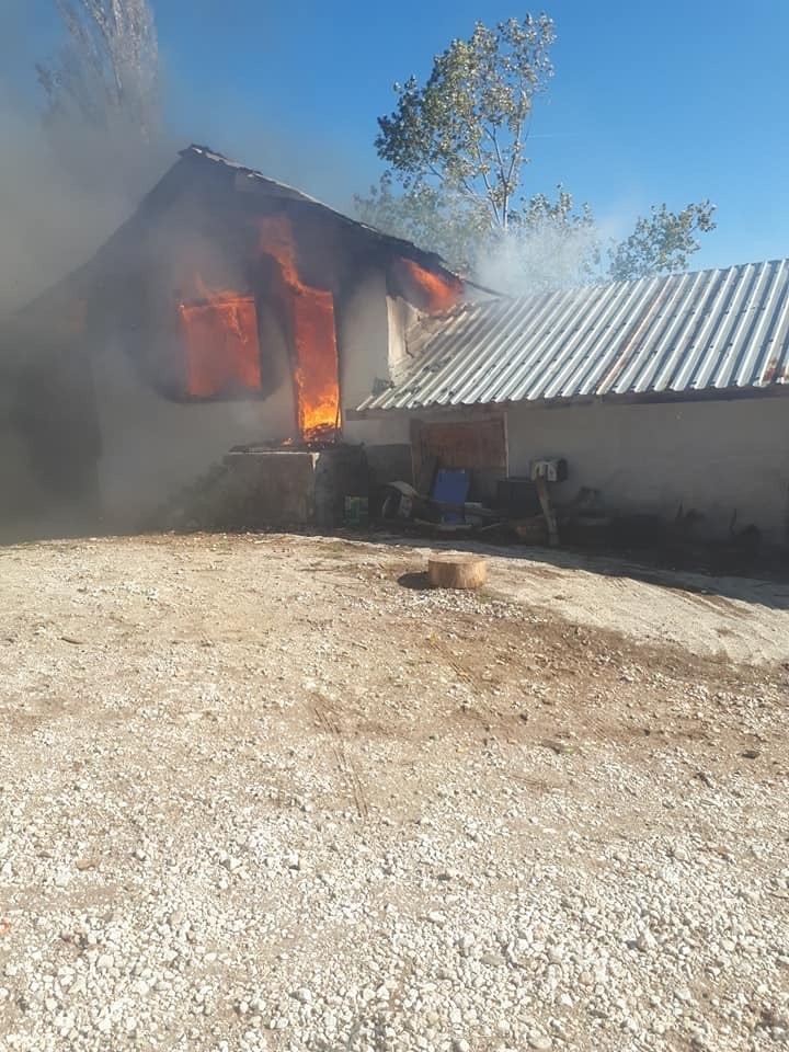 Bozüyük’te Ev Yangını