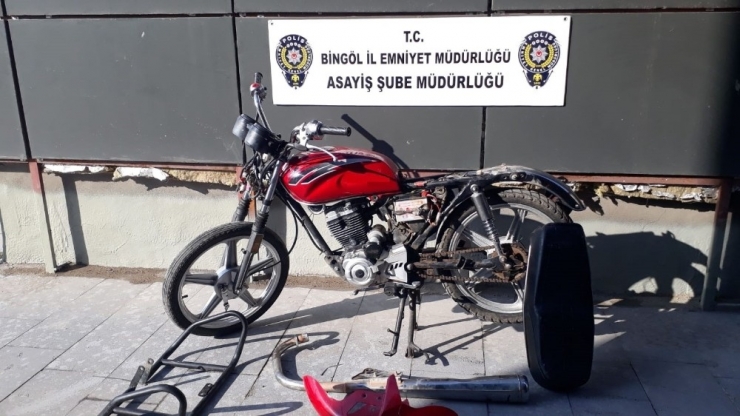 Bingöl’de Gasp Ve Hırsızlık Şüphelisi 2 Şahıs Tutuklandı