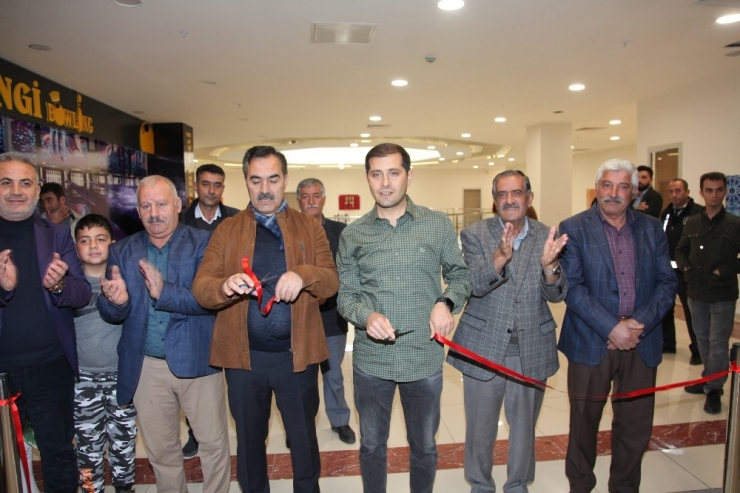 Ahlat’ın İlk Bowling Salonu Açıldı