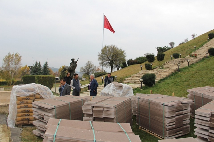 Dumlupınar Şehitliği’ne Düzenleme