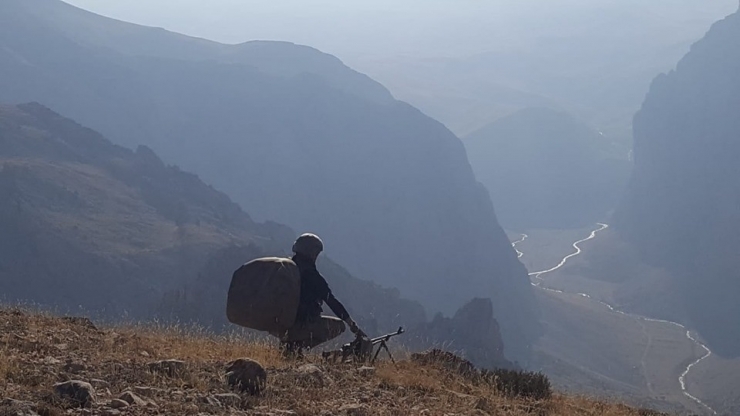Erzincan’da 12 Ayrı Noktadaki Sığınak Ve Mağaralara Operasyon Düzenlendi