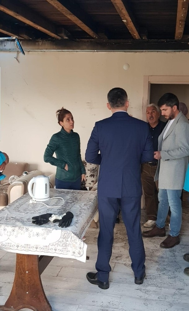 Evleri Yanan 4 Aileye Büyükşehir’den Yardım Eli