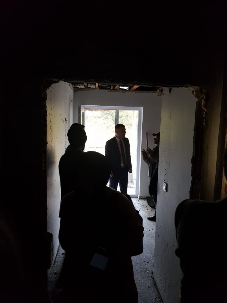 Evleri Yanan 4 Aileye Büyükşehir’den Yardım Eli