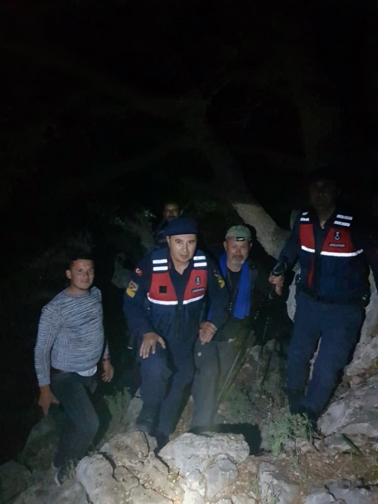Fethiye’de Kaybolan Tatilciyi Jandarma Buldu