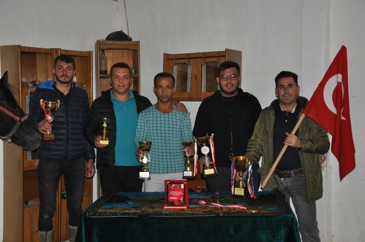 Sandıklılı Rahvan Atçılar Türkiye Şampiyonasına Hazırlanıyor