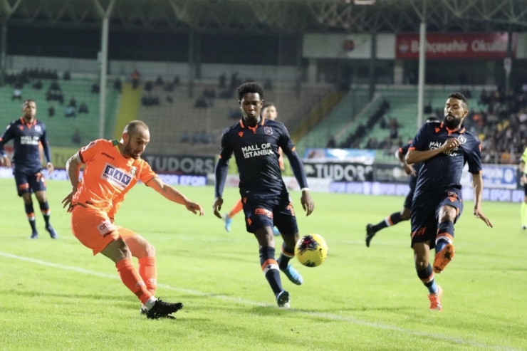 Süper Lig: Aytemiz Alanyaspor: 0 - Medipol Başakşehir: 0 (Maç Sonucu)