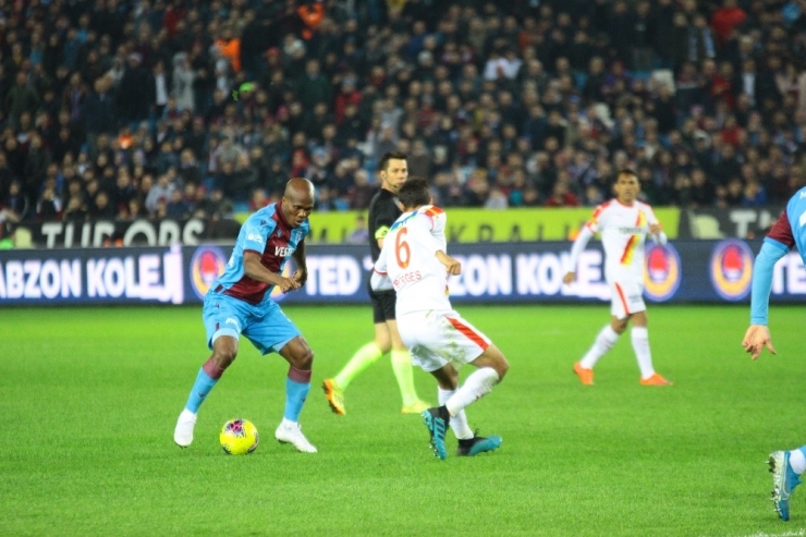 Süper Lig: Trabszonspor: 0 - Göztepe: 1 (Maç Sonucu)