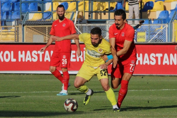 Tff 1. Lig: Menemenspor: 1 - Ümraniyespor: 0