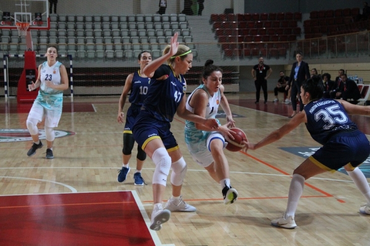 Türkiye Kadınlar Basketbol Ligi: Yalova Vıp: 57 - Mardin Bşb Başakspor: 72