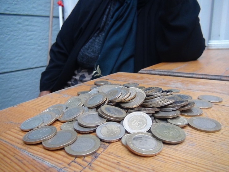 Taksim’de Kadın Dilenciler Suçüstü Yakalandı
