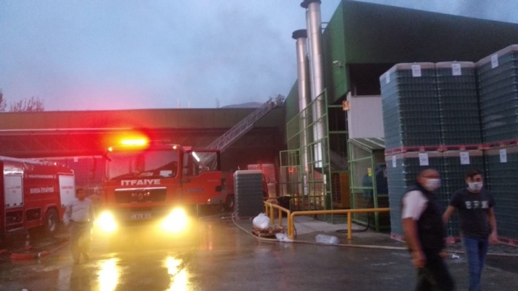 Bursa’da Fabrika Yangını Korkuttu