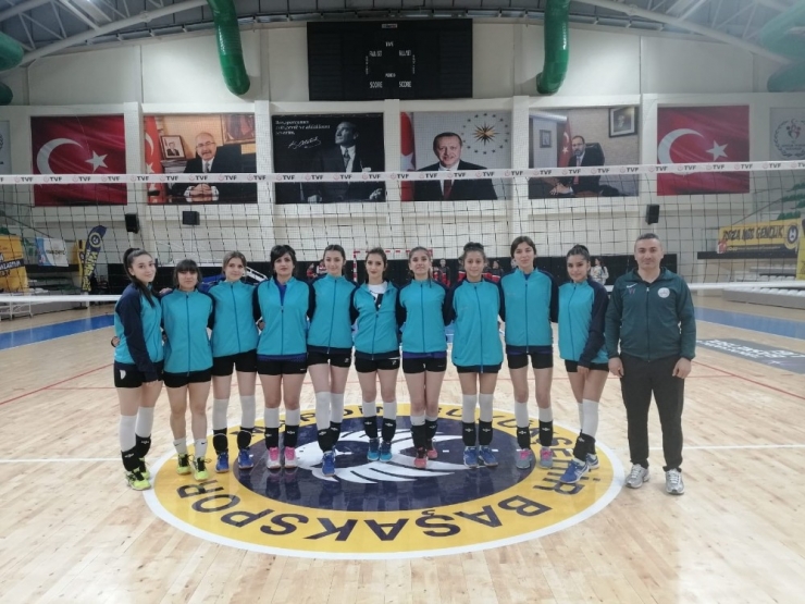 Hakkari Akif Ersoy Mtal Galibiyetle Döndü