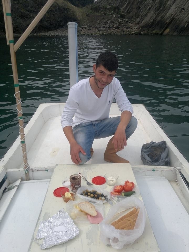 Denize Düşen Genç Balıkçı, Boğulma Tehlikesi Geçirdi