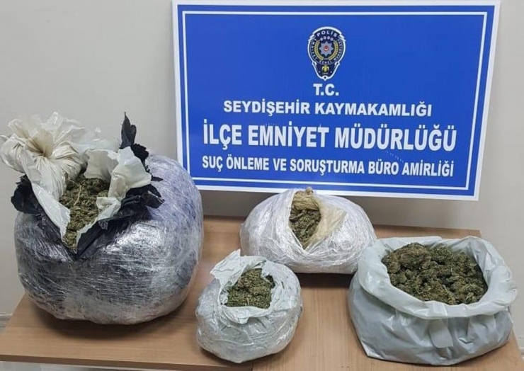 Kümesten 6 Kilo 250 Gram Esrar Çıktı