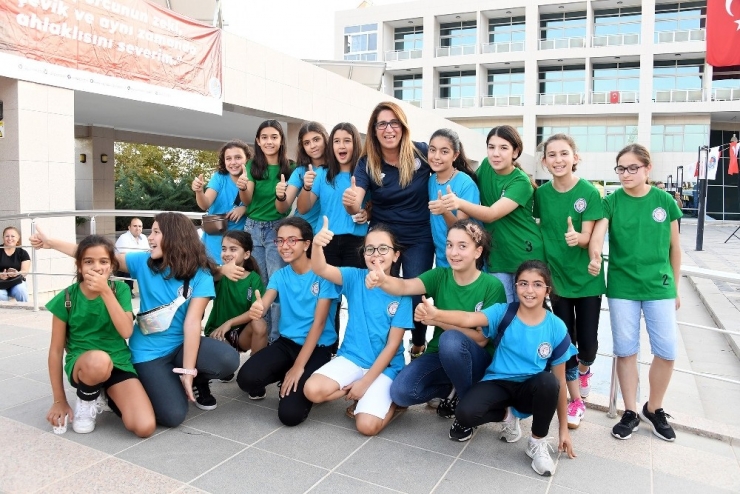 Mersin Büyükşehir Belediyesi Gençlik Ve Spor Kulübü 18 Branşta Hizmet Veriyor