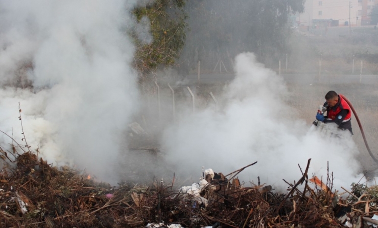 Aynı Arsada 3 Saat Arayla 2 Kez Yangın Çıktı