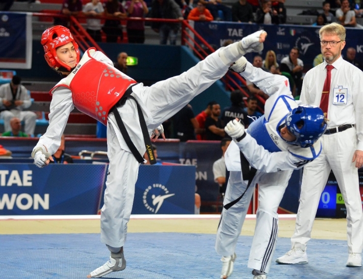 İrem Yaman’dan Altın Madalya