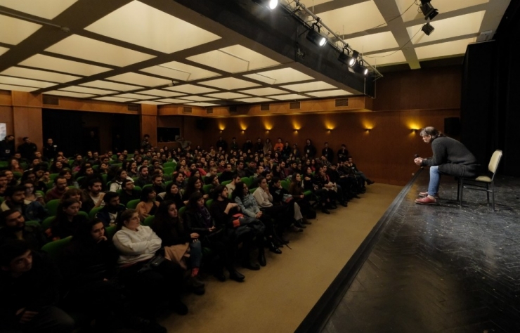 ’Bir Delinin Hatıra Defteri’ Anadolu Üniversitesi Uluslararası Tiyatro Festivali’nde